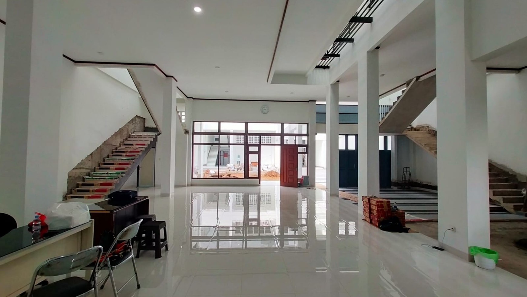 Rumah + Kantor di Komplek Mekarwangi Bandung