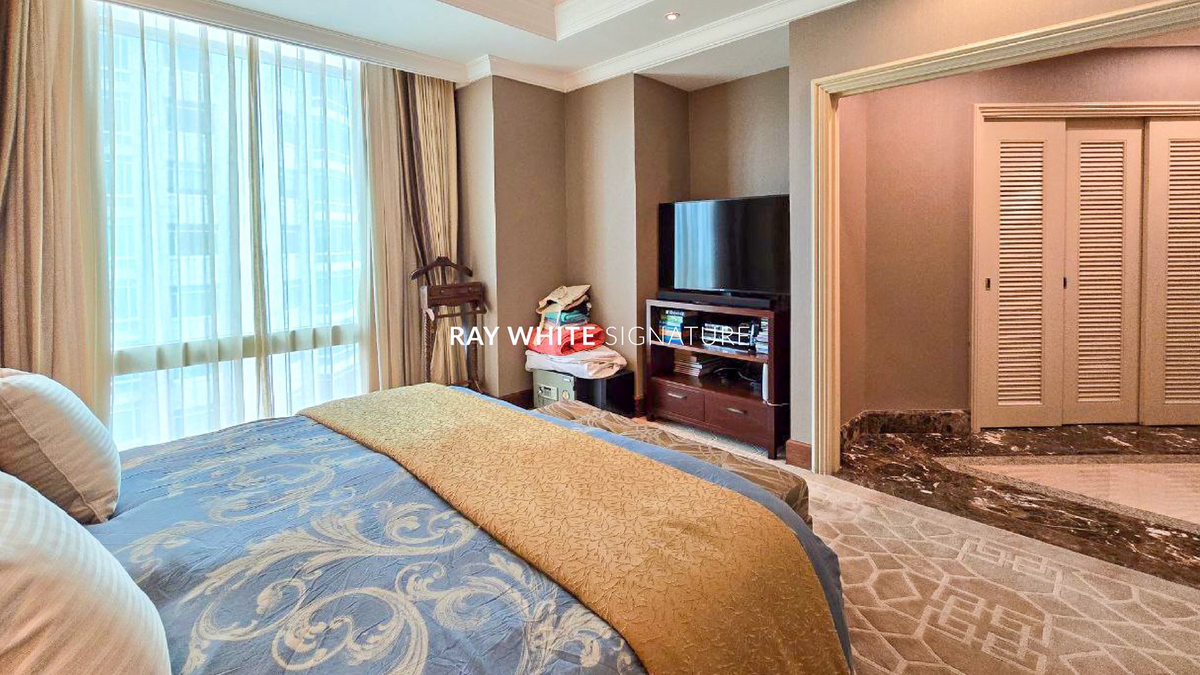 Dijual  Four Seasons Residence Furnished View City Lokasi Strategis Jakarta Selatan 