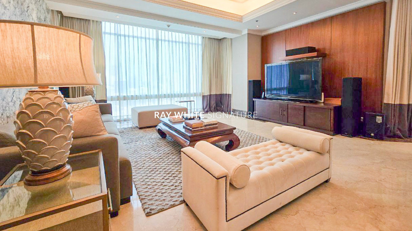 Dijual  Four Seasons Residence Furnished View City Lokasi Strategis Jakarta Selatan 