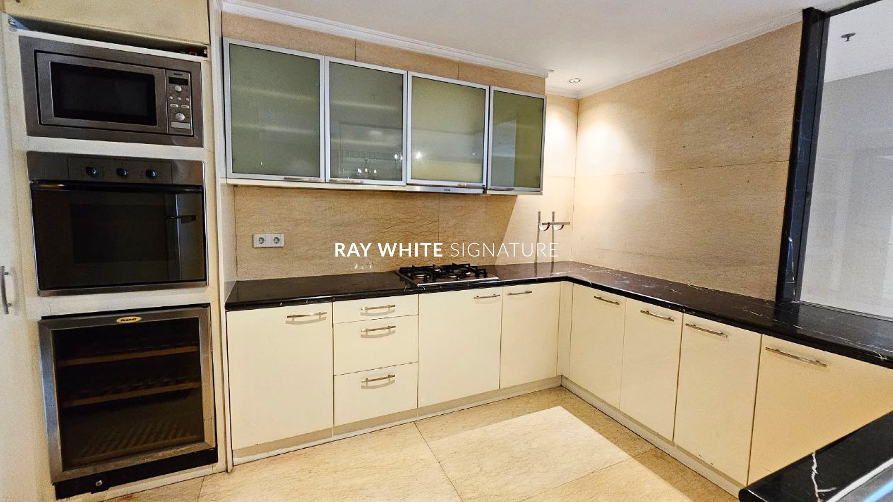 Dijual Apartemen Somerset Permata Berlian South Tower 2 Bedrooms