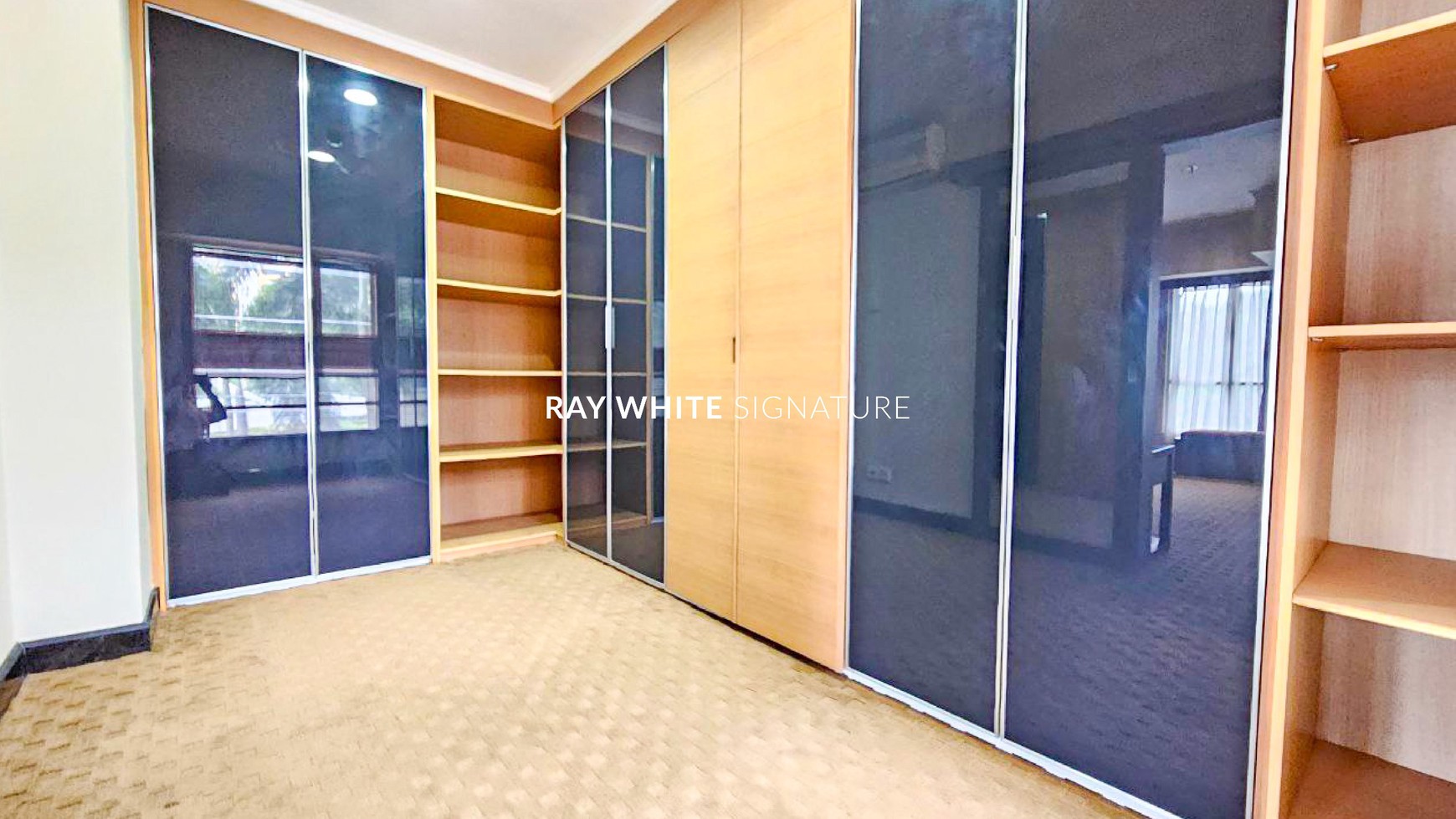 Dijual Apartemen Somerset Permata Berlian South Tower 2 Bedrooms