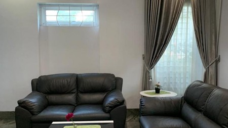 Rumah Hoek Bagus, Full Furnished di Graha Raya Bintaro