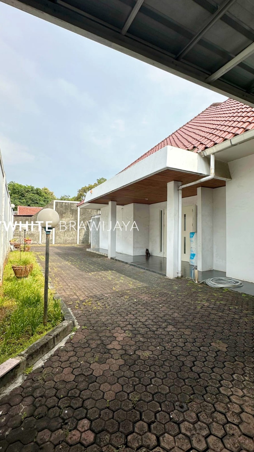 Rumah Hitung Tanah Area Cipete