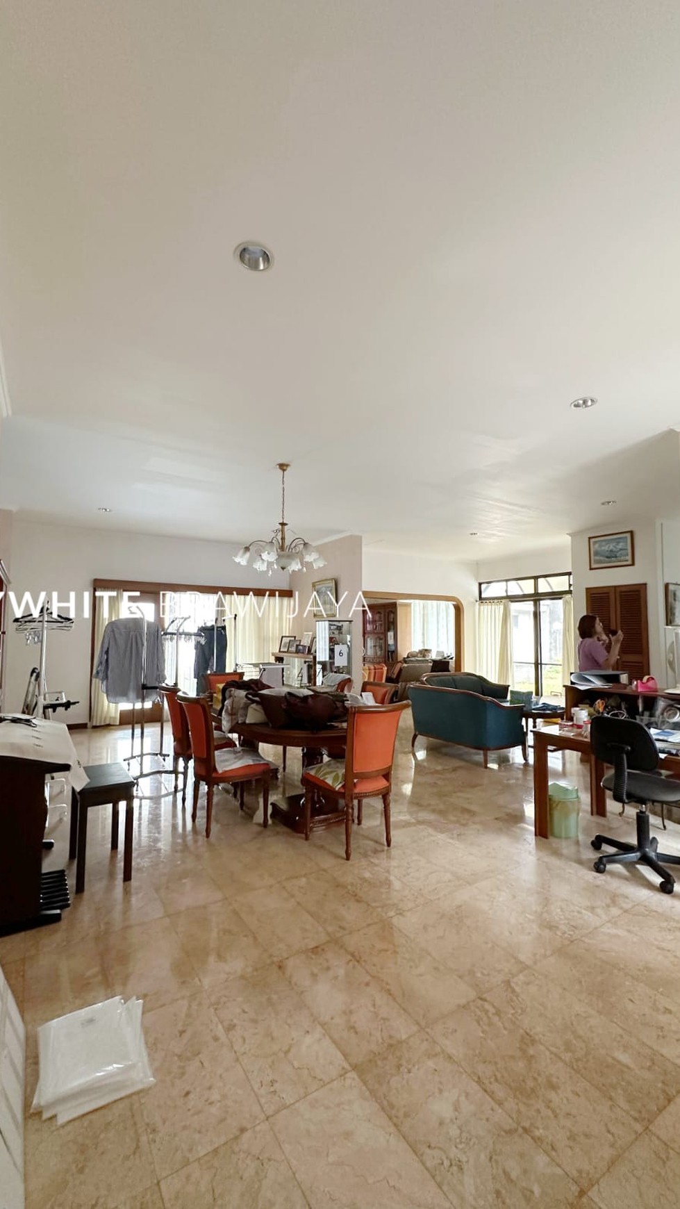 Rumah Hitung Tanah Area Cipete