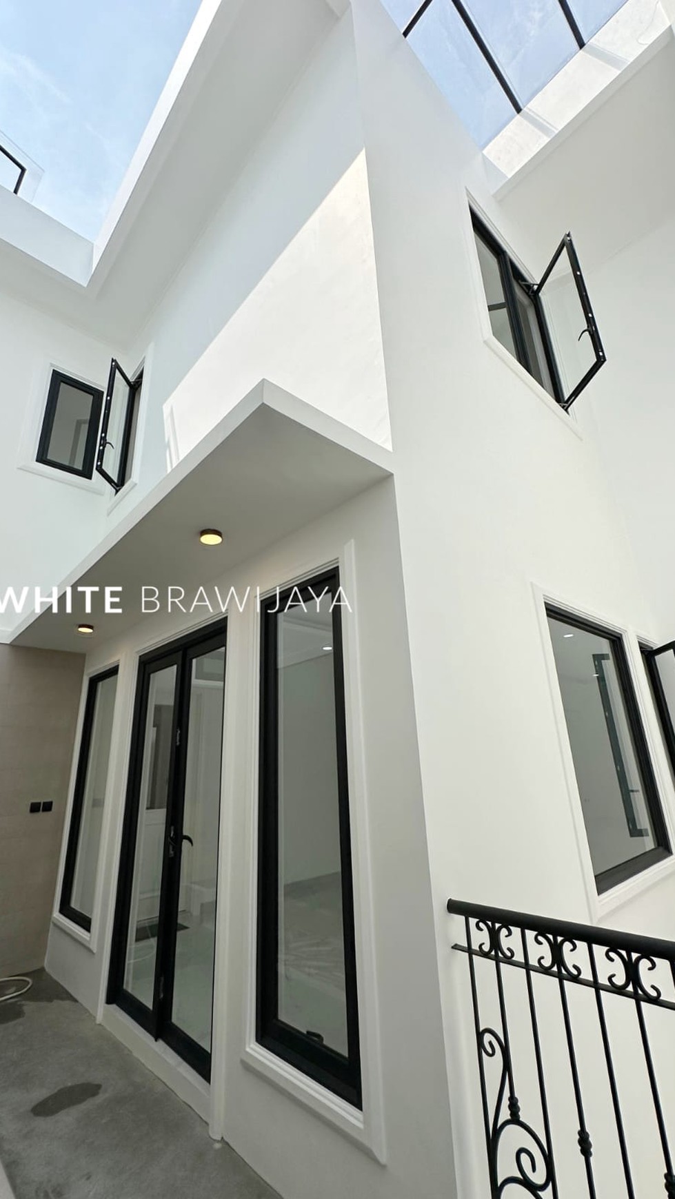 Rumah Hitung Tanah Area Cipete