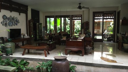 Rumah  di Permata Hijau