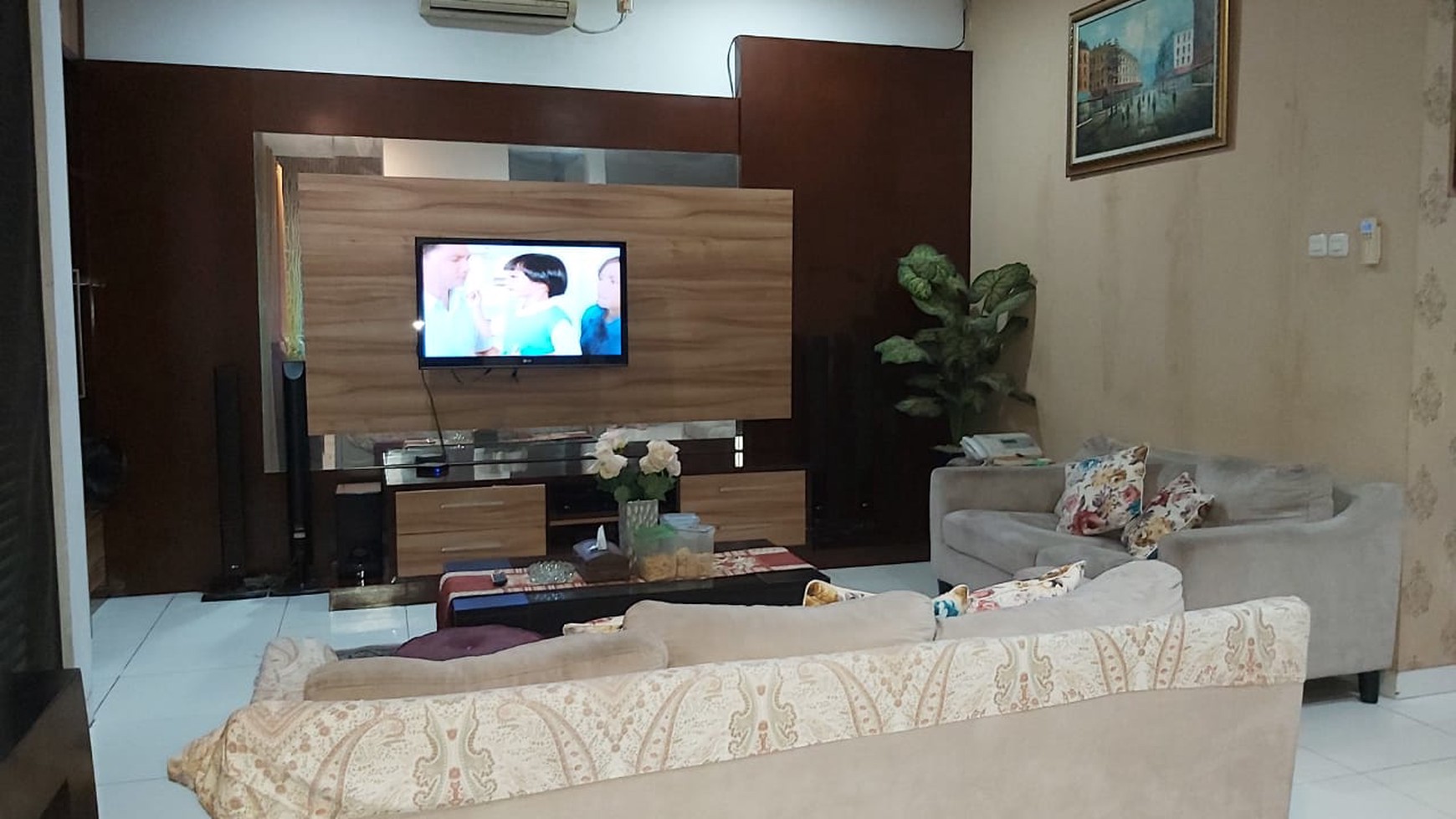 Rumah Siap Huni, Strategis dan Hunian Asri @Emerald Garden, Bintaro