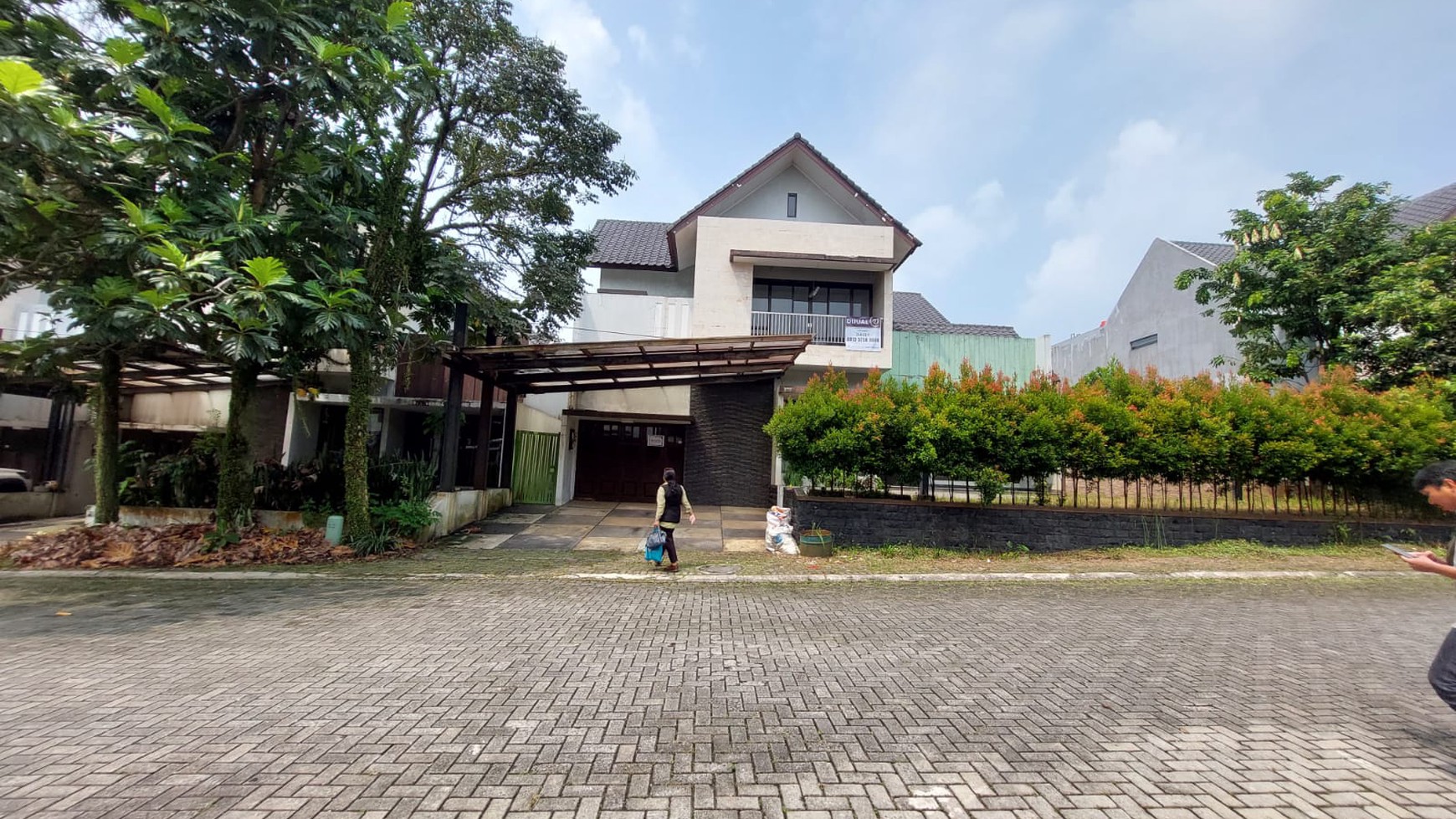 Rumah Mewah dalam Cluster Premium di Bogor Selatan