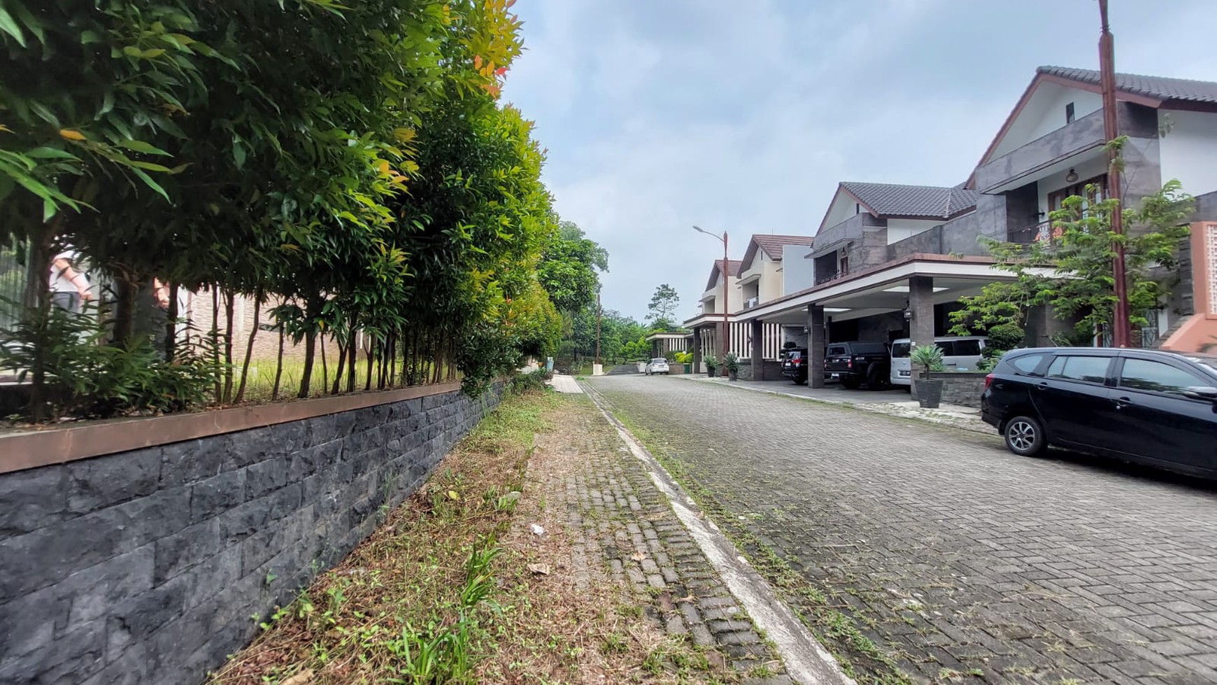 Rumah Mewah dalam Cluster Premium di Bogor Selatan