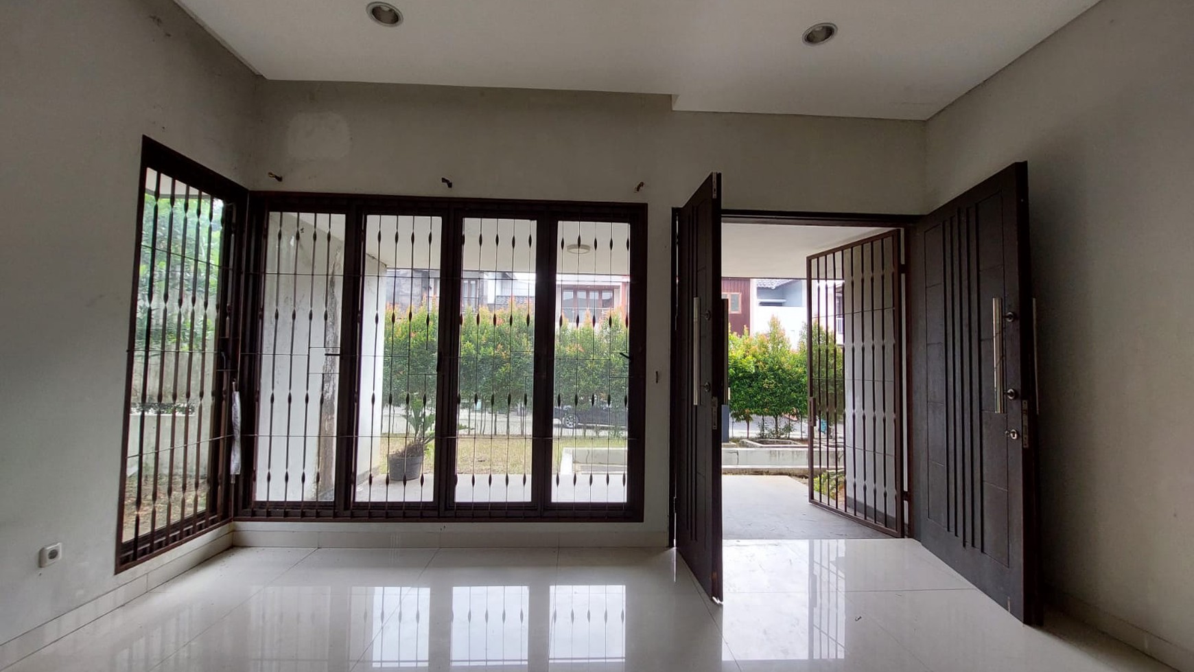 Rumah Mewah dalam Cluster Premium di Bogor Selatan