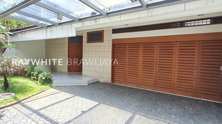 Rumah Modern Minimalis Cocok untuk Kantor Area Gandaria