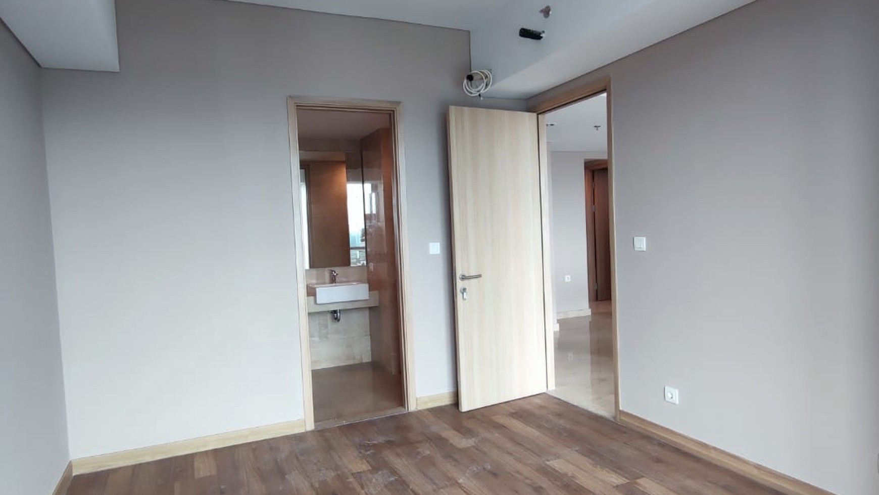 Dijual rugi apartemen Holland Village 2, Jakarta Pusat