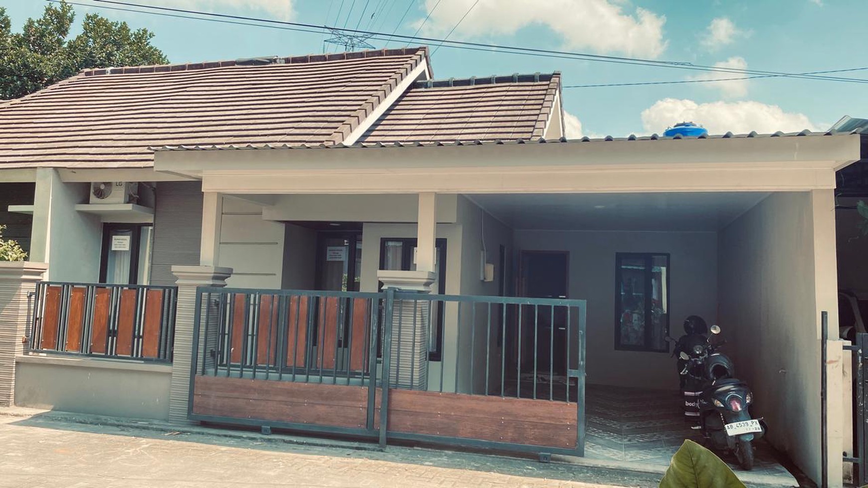 Rumah Full Furnish Dalam Perum Tiara Grahatama Kasihan Bantul 