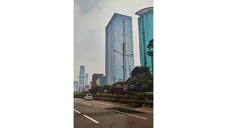 Office Space Centennial Tower, Jl Gatot Subtoro, Luas 2800m2