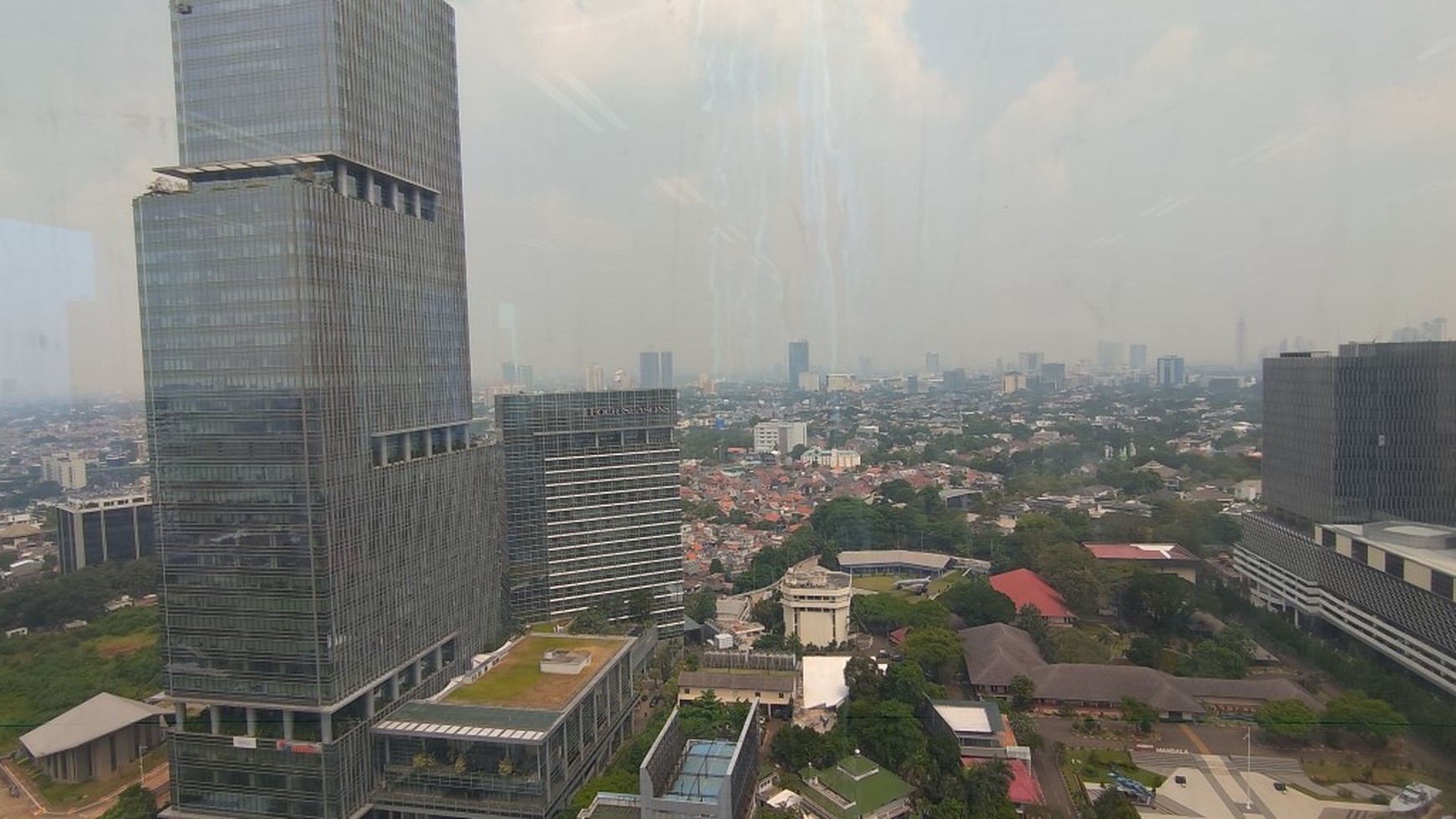 Office Space Centennial Tower, Jl Gatot Subtoro, Luas 2800m2