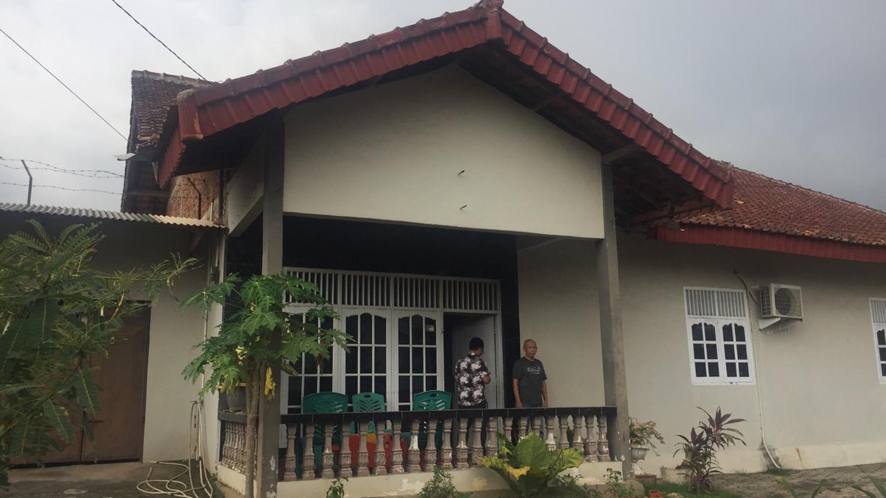 Rumah Pinggir Jalan Rajabasa Bandar Lampung