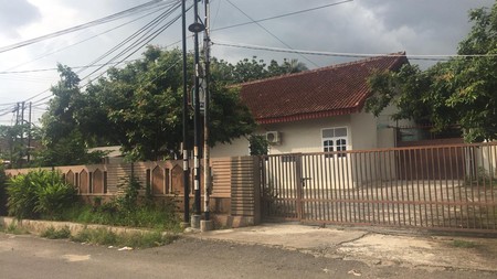 Rumah Pinggir Jalan Rajabasa Bandar Lampung