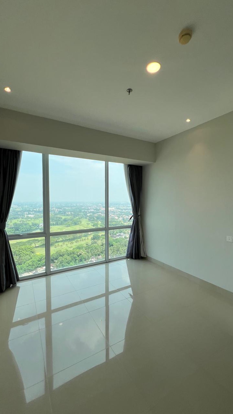 Dijual apartemen U- Residence  Tower 3 view golf,semi furnish  dan siap huni