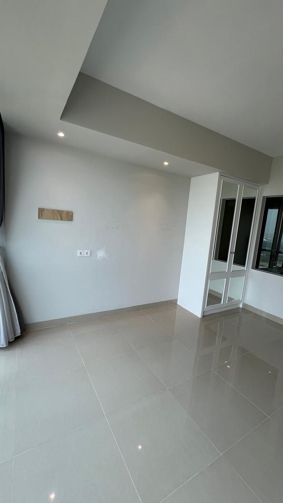 Dijual apartemen U- Residence  Tower 3 view golf,semi furnish  dan siap huni