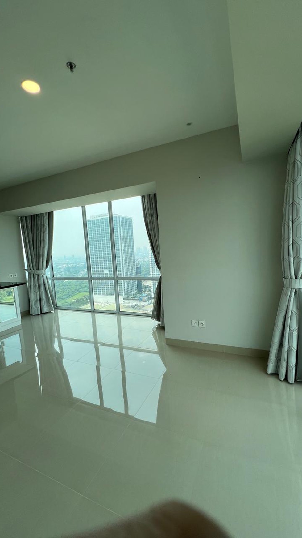 Dijual apartemen U- Residence  Tower 3 view golf,semi furnish  dan siap huni