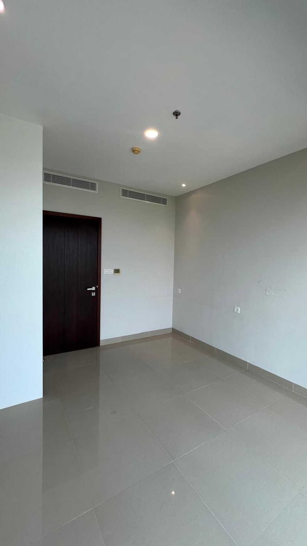 Dijual apartemen U- Residence  Tower 3 view golf,semi furnish  dan siap huni