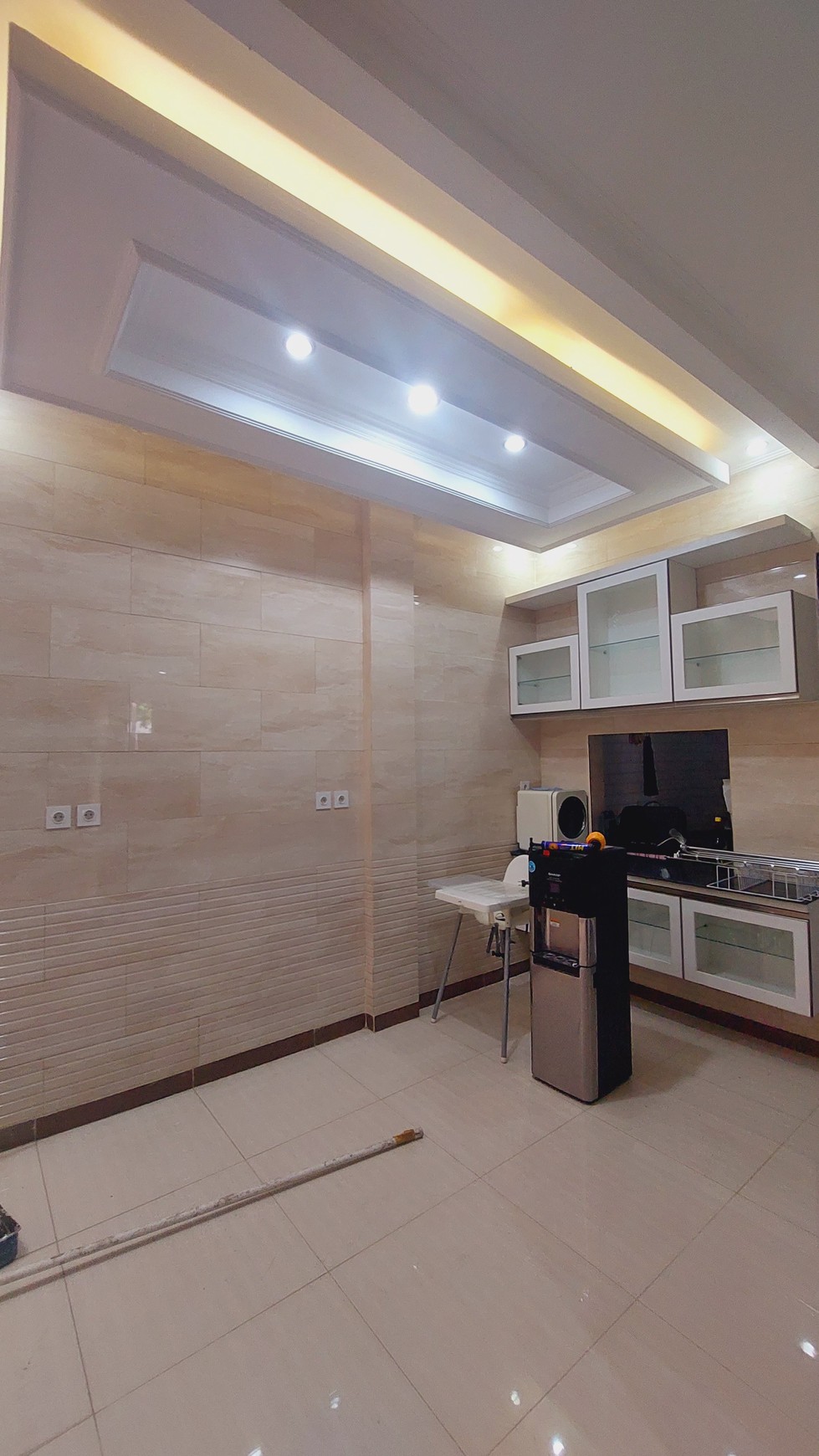 Rumah Semi Furnish Cantik, Rapih Dalam Cluster  Di Graha Raya Bintaro