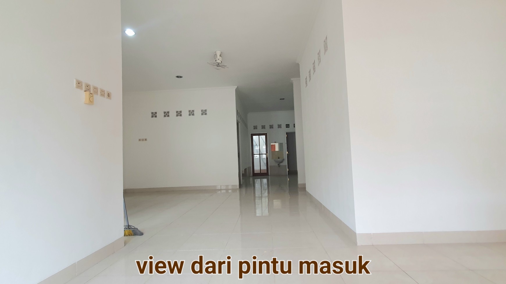 Rumah Janur Hijau, Kelapa Gading Luas 9x18m2