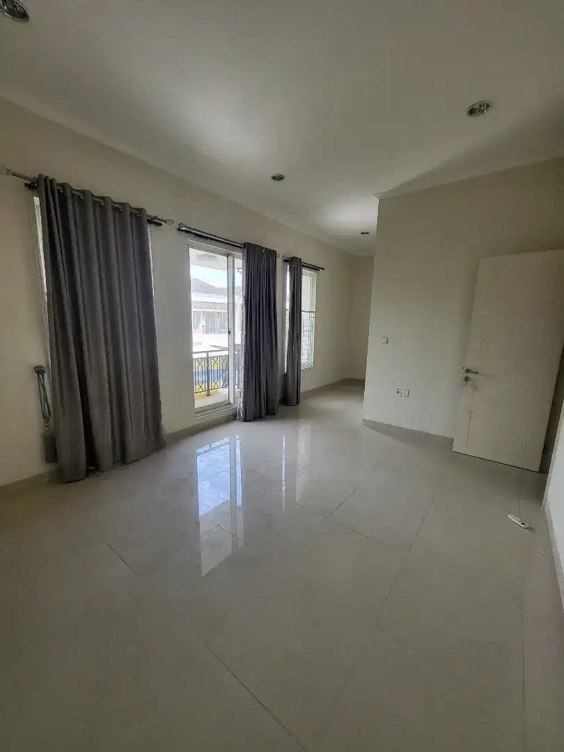 Best Price. Rumah mewah di cluster Maxwell, Gading Serpong