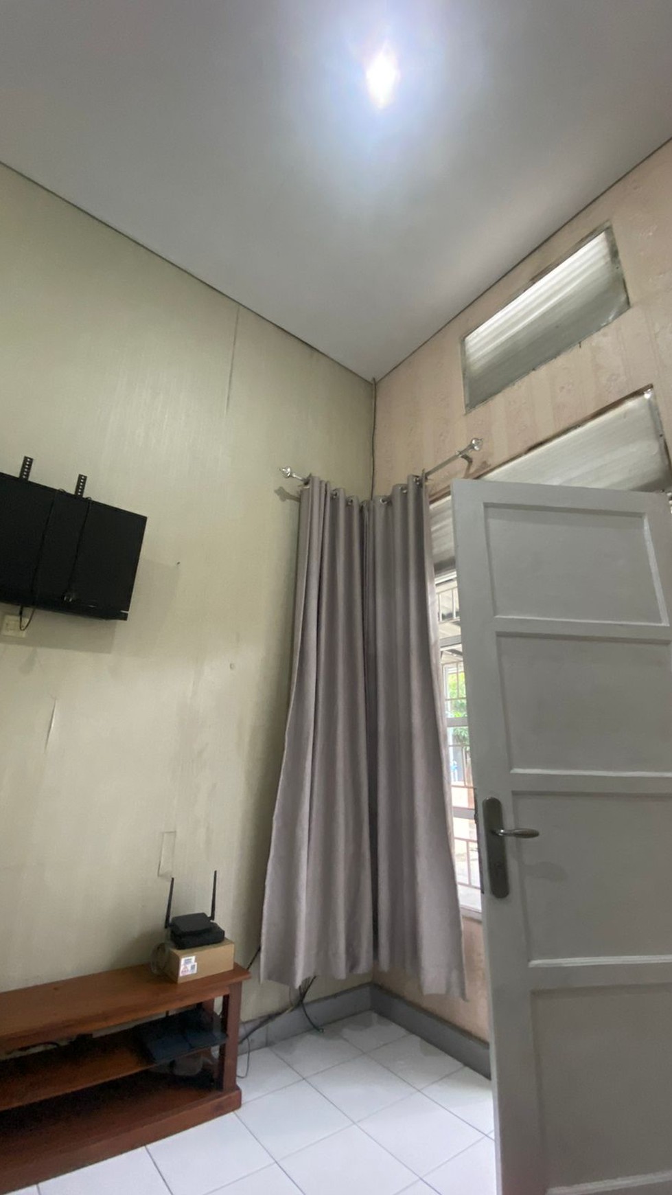 Dijual rumah siap huni di Grand View Karawaci,Cluster Fiera Vista