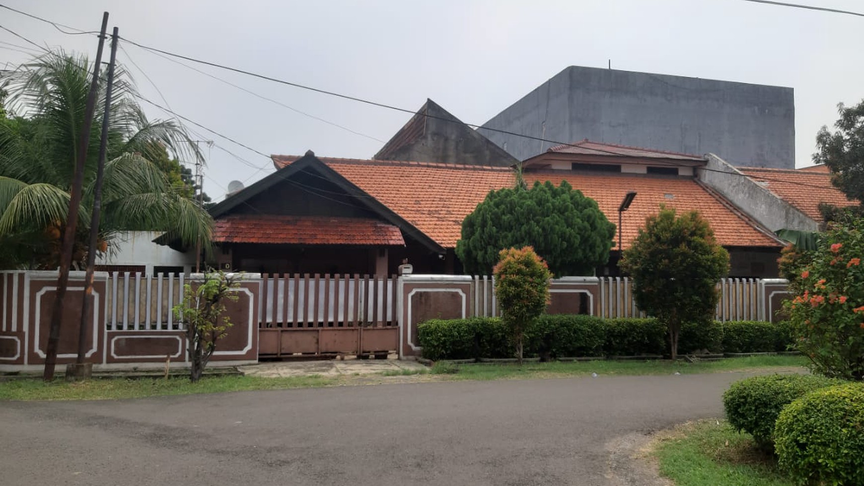 Rumah Hitung Tanah Area Cipete