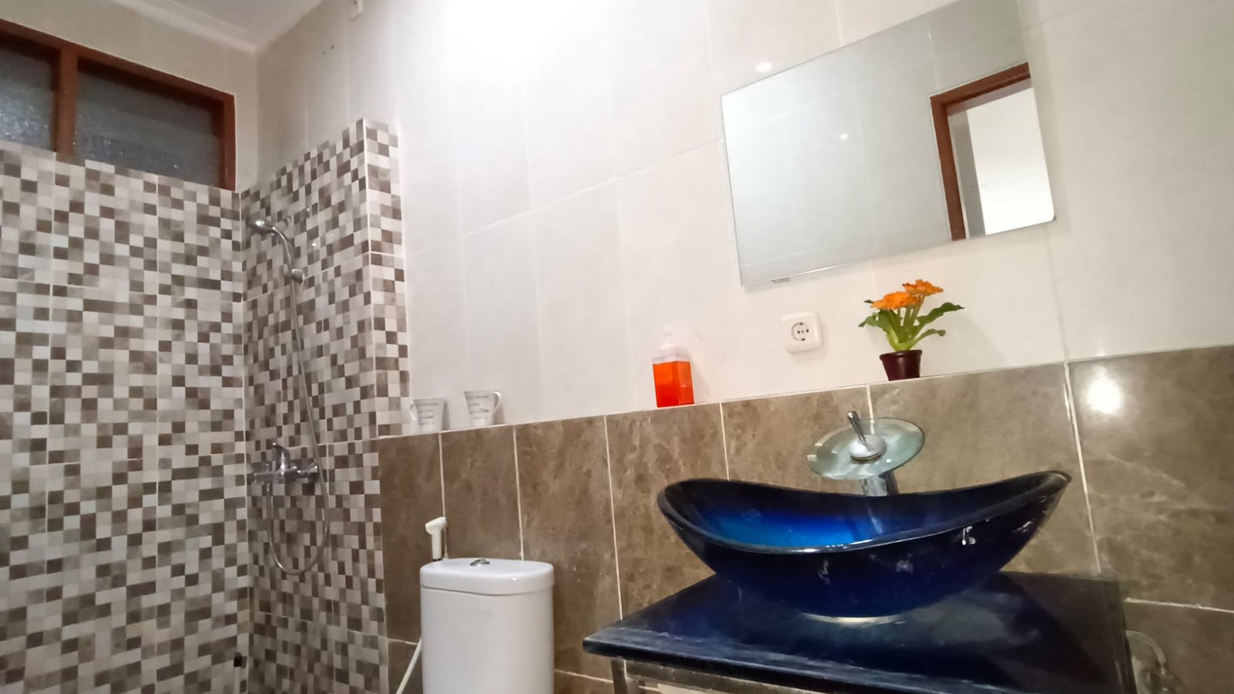 Rumah Hitung Tanah Area Cipete