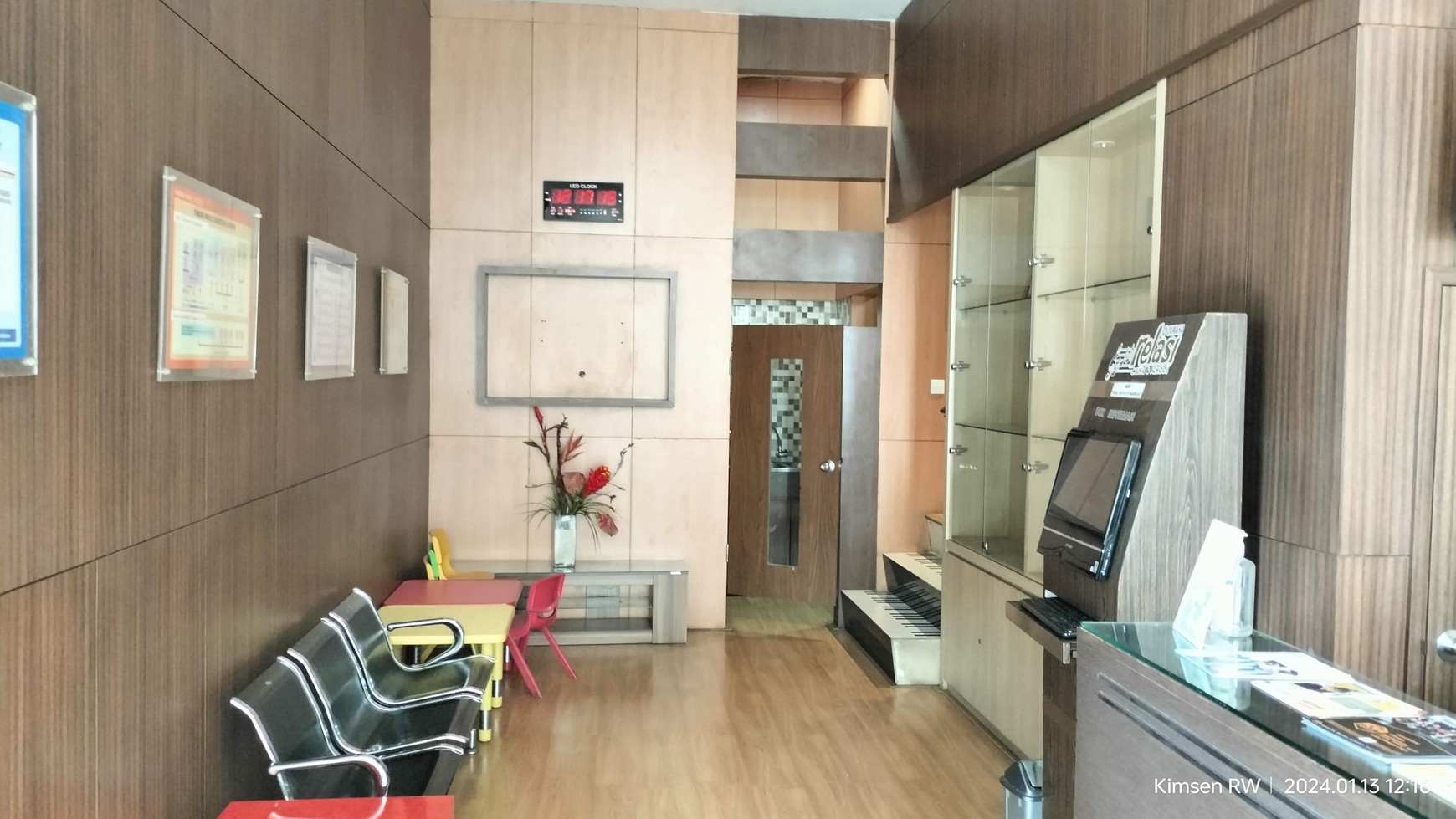 Rumah Hitung Tanah Area Cipete