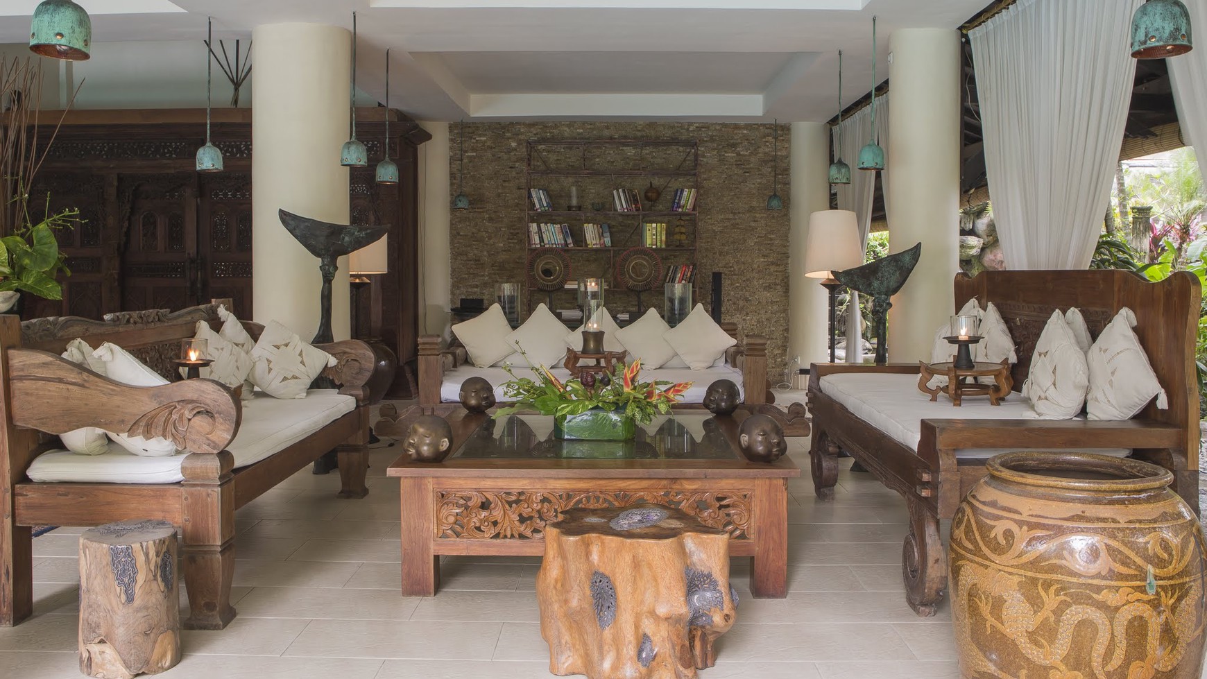 Luxury 6 Bedroom In Great Location Seminyak Bali