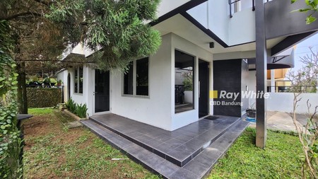 Rumah cantik Semi Furnished Siap Huni di Cigadung - Bandung 