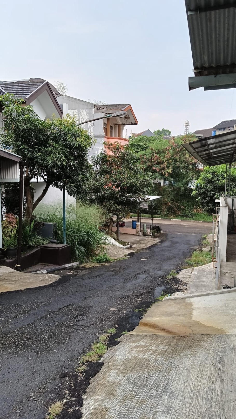 Rumah Minimalis di Komplek Setraduta Bandung