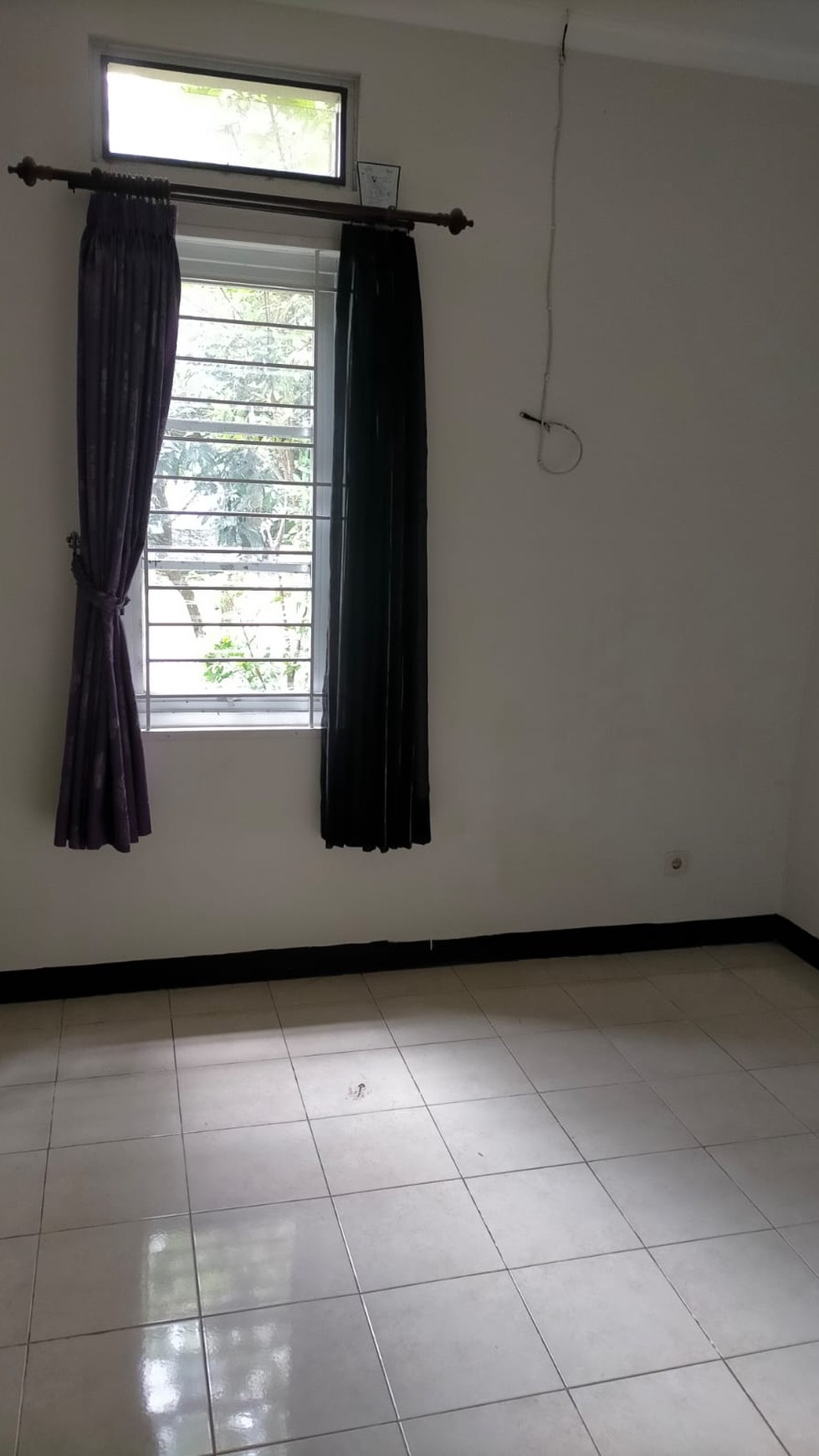 Rumah Cantik di Kota Baru Parahyangan 