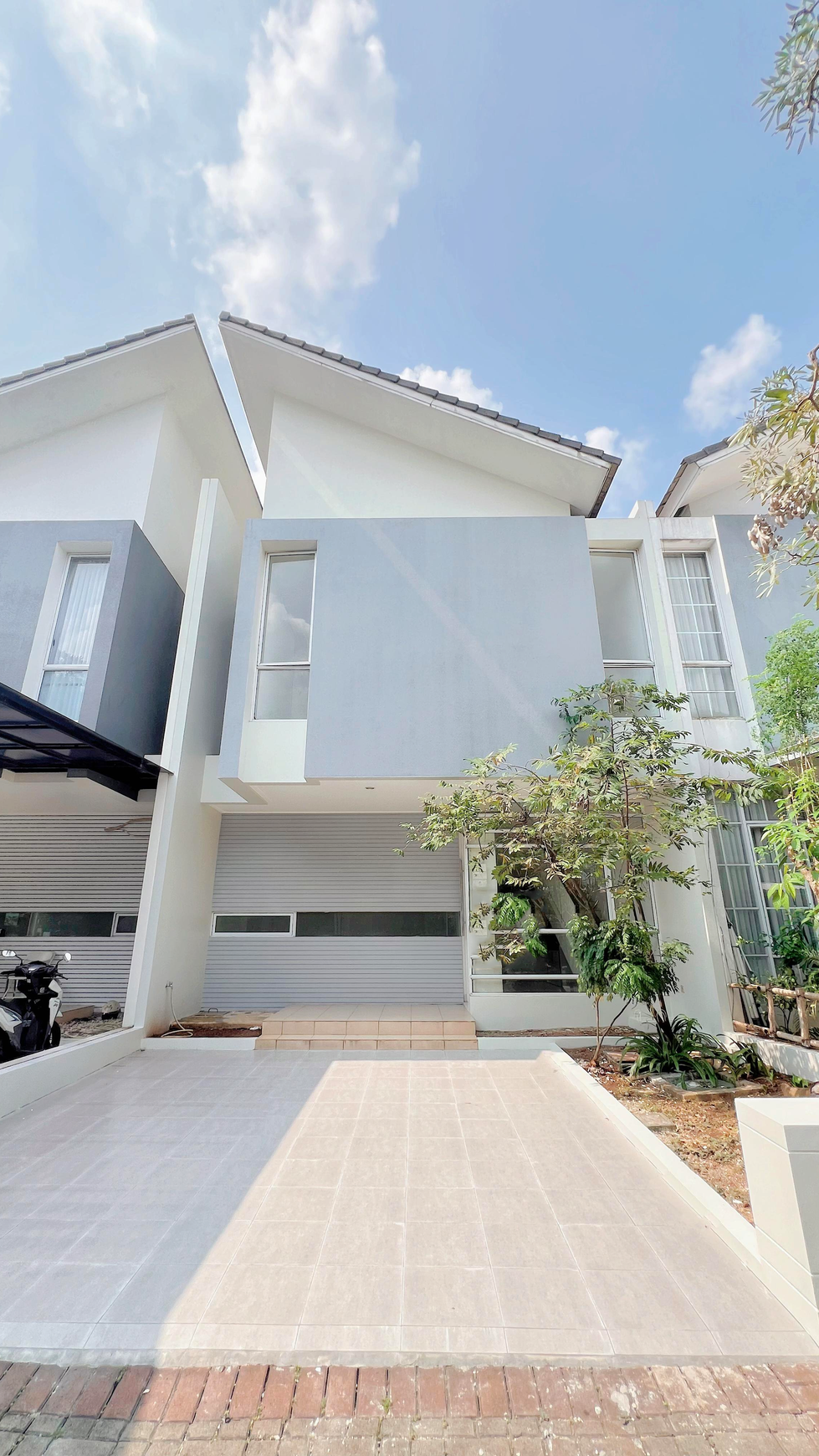 Rumah Bagus dan Siap Huni di Discovery Residence, Bintaro Jaya Sektor 9