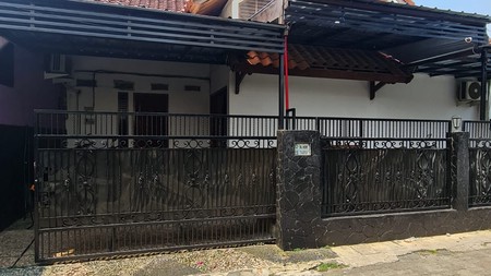 Rumah Bagus Di Jl Murai Pangkalan Jati Depok