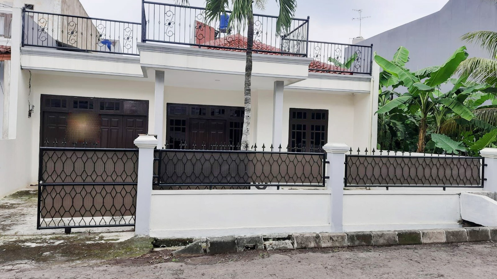 Rumah Bagus Di Komp Tanah Baru, Jl Sairin Beji Depok