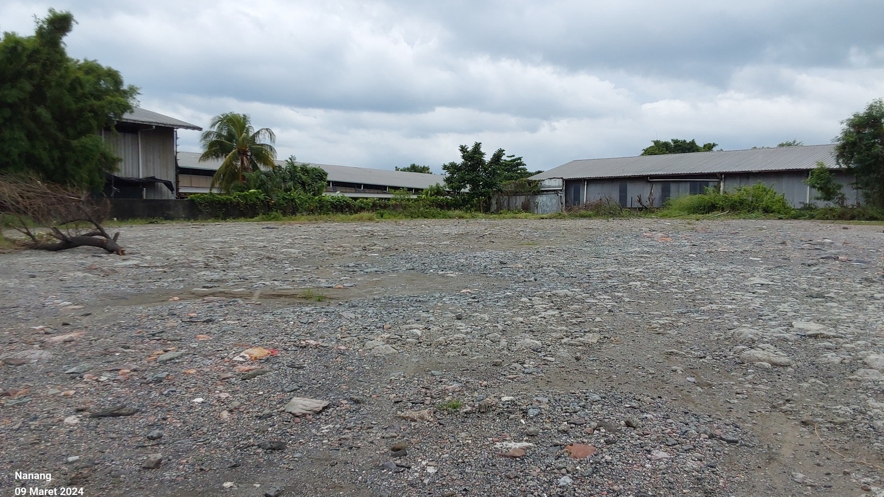 Lahan tanah padat di jalan utama Lippo Cikarang