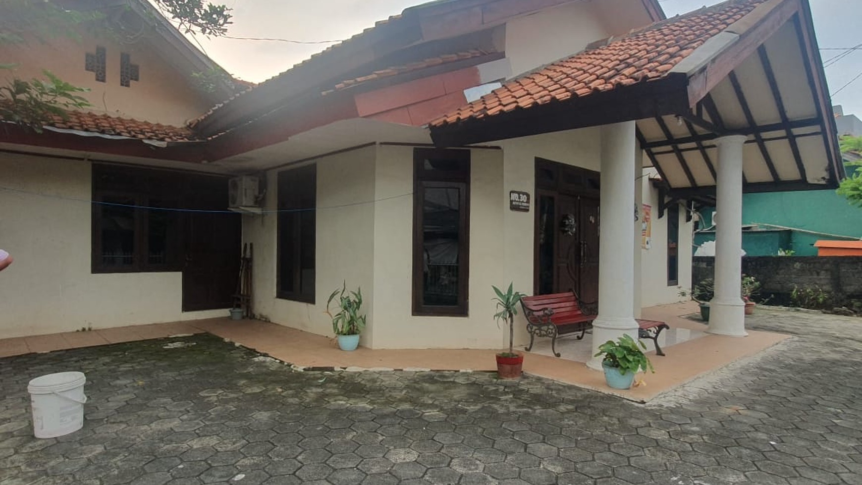 Rumah Hitung Tanah Area Cipete