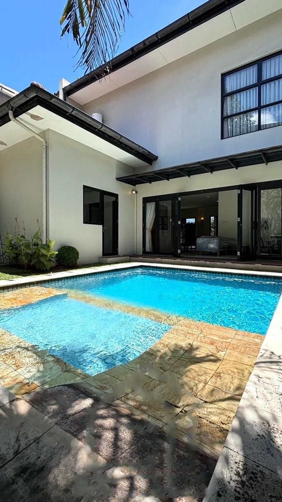 Rumah Hitung Tanah Area Cipete