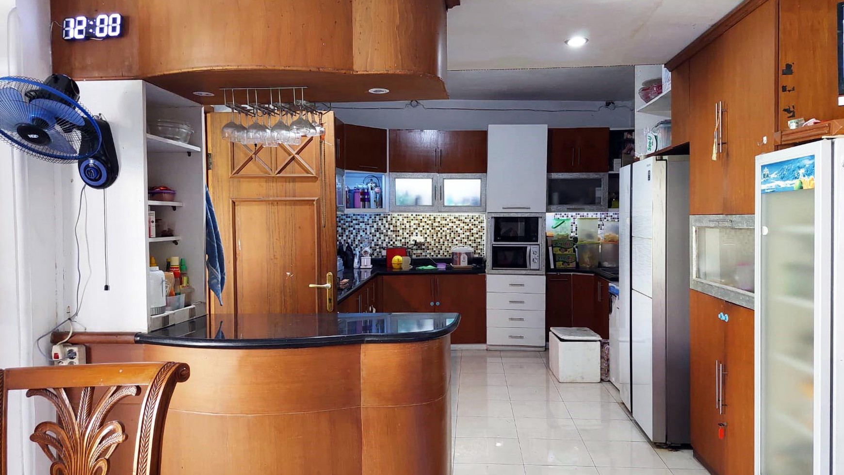 Rumah Hitung Tanah Area Cipete