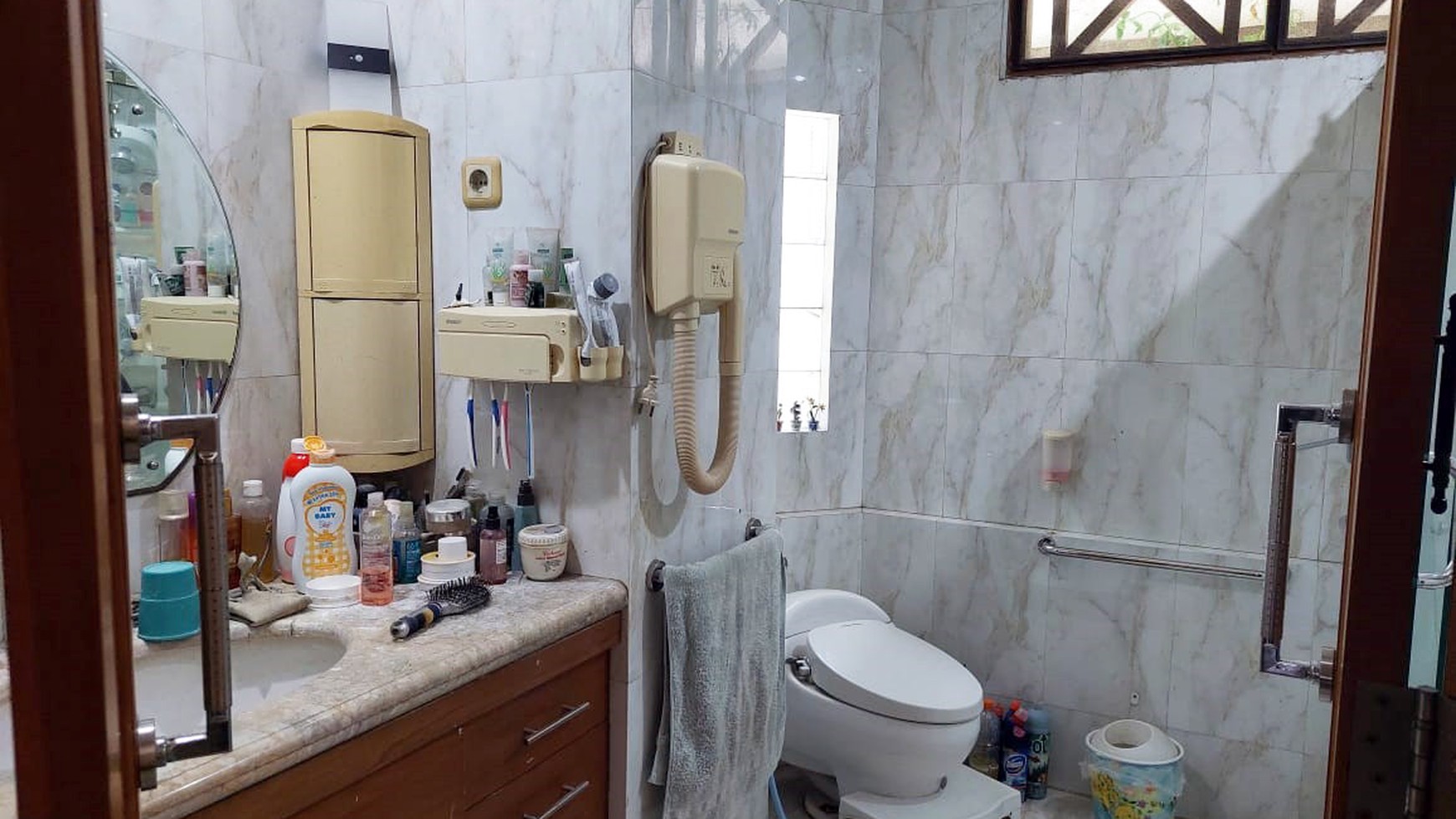 Rumah Hitung Tanah Area Cipete