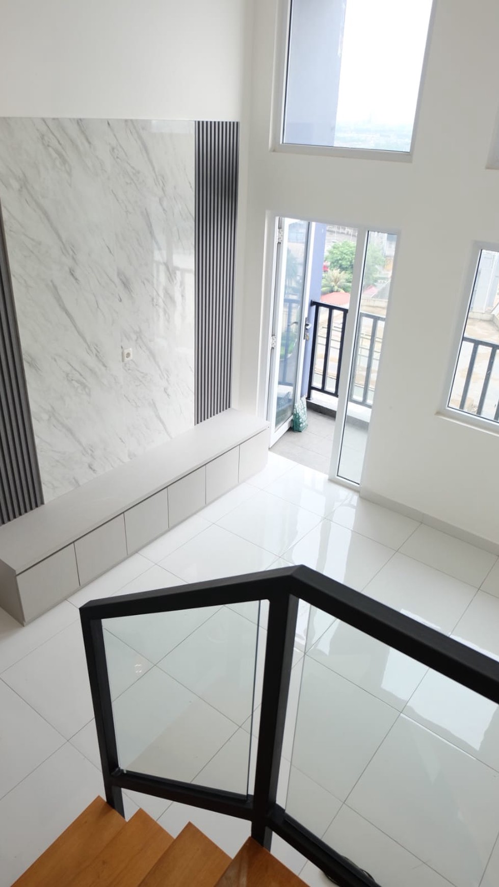 Jual Rugi Apartement Siap Huni Furnished di Kingland Avenue Gading Serpong