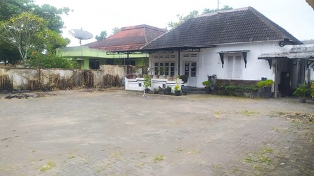 Tanah & Bangunan Cocok Untuk Usaha Lokasi Strategis di Taman siswa 