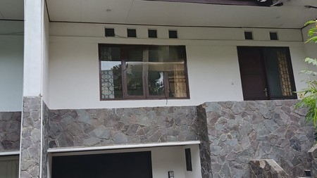 Rumah Terawat di Komplek Setraduta Bandung