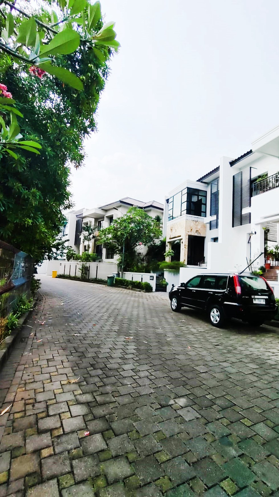 Rumah Bagus Di The Villas Kebagusan Jakarta Selatan