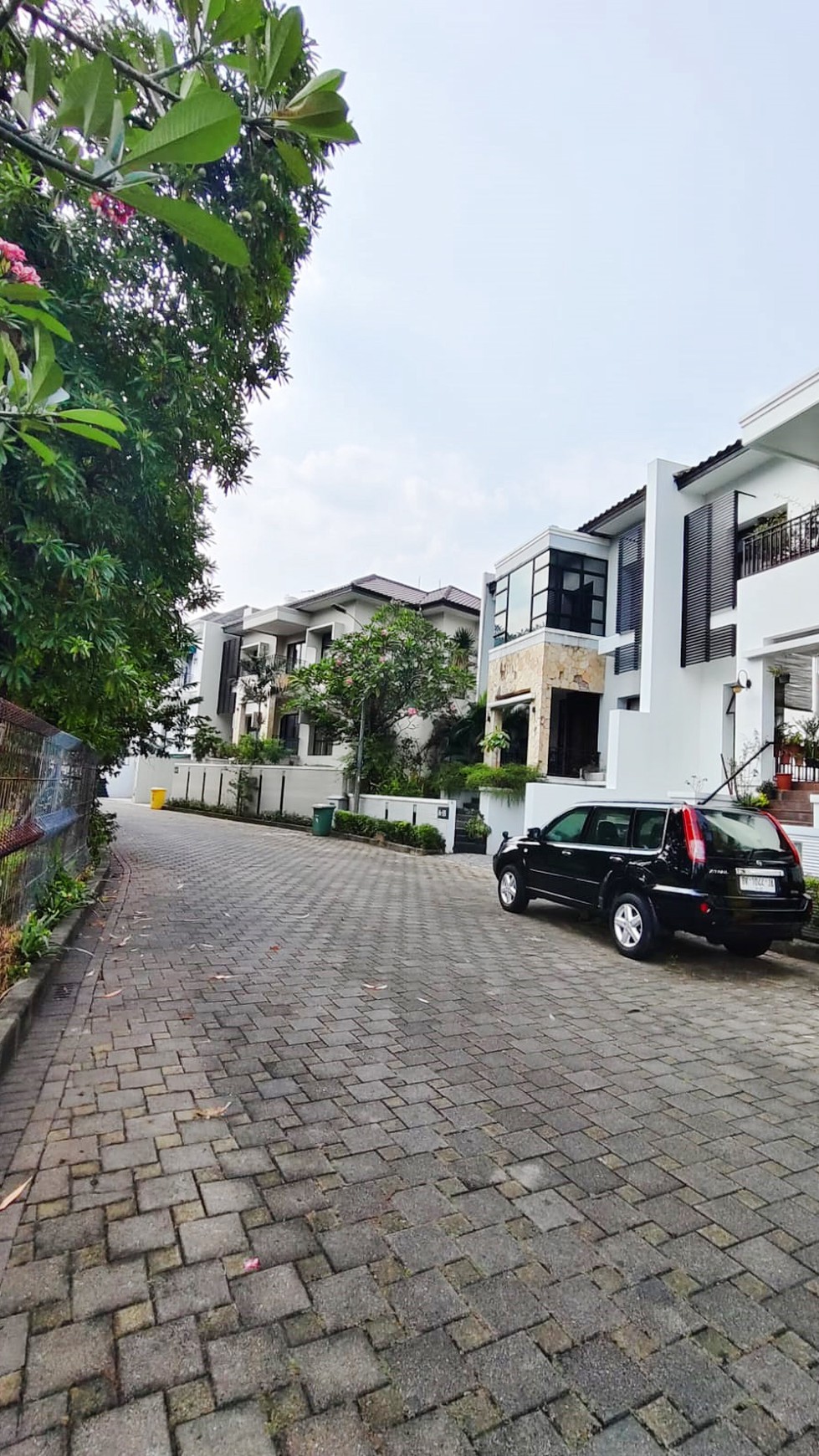 Rumah Bagus Di The Villas Kebagusan Jakarta Selatan