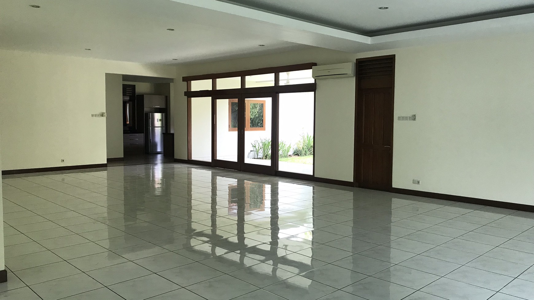 Big and Beautiful House For Rent in Cipete